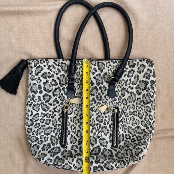 See By Chloe Leopard purse shoulder bag in beige/black canvas & black leather - Picture 14 of 16
